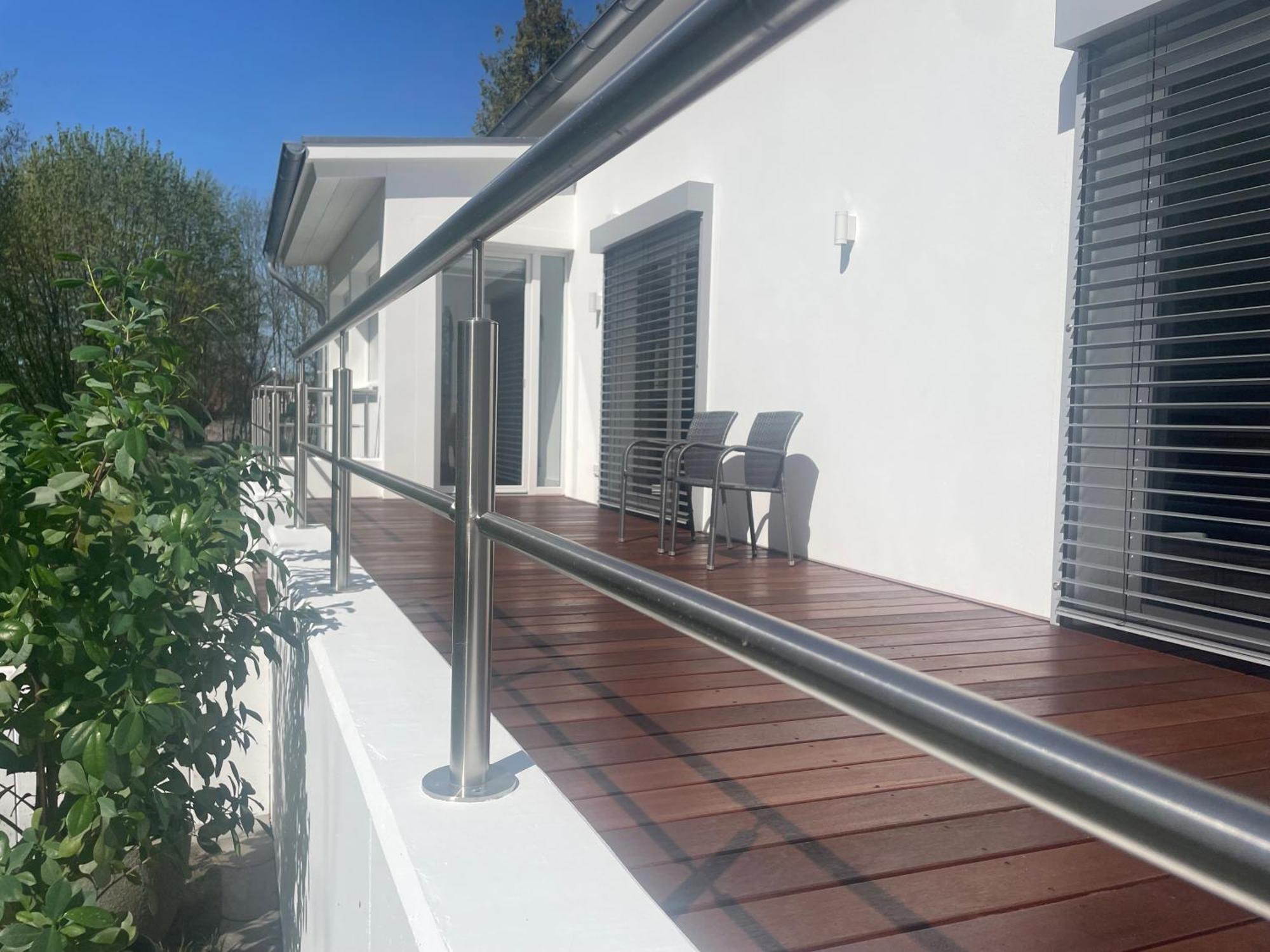 Appartement Mit 2 Schlafzimmern Und Terrasse Halle  Ngoại thất bức ảnh